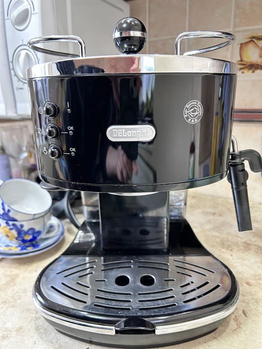 Кавомашина DELONGHI