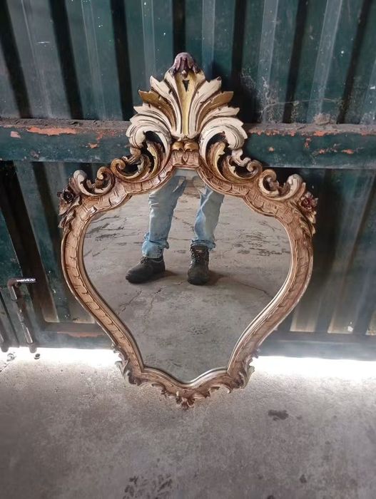 Vendo este espelho muito bonito bom estado