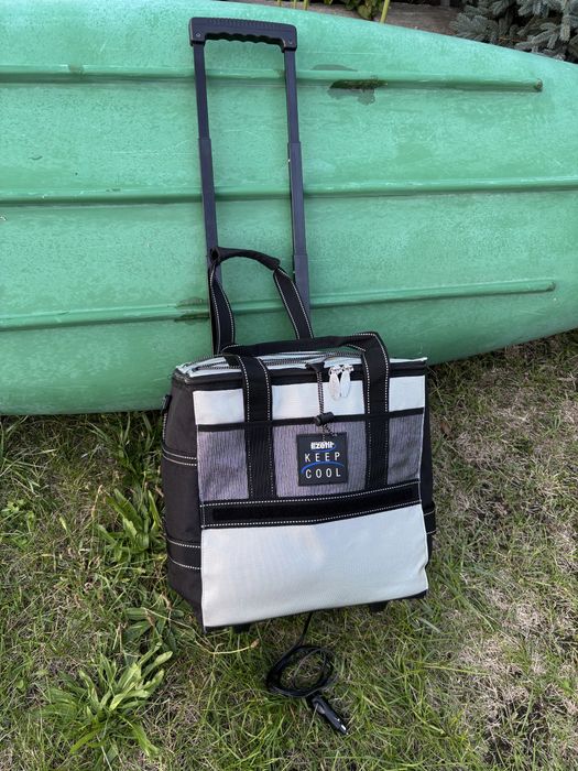 Lodówka toba turystyczna samochodowa 12V
