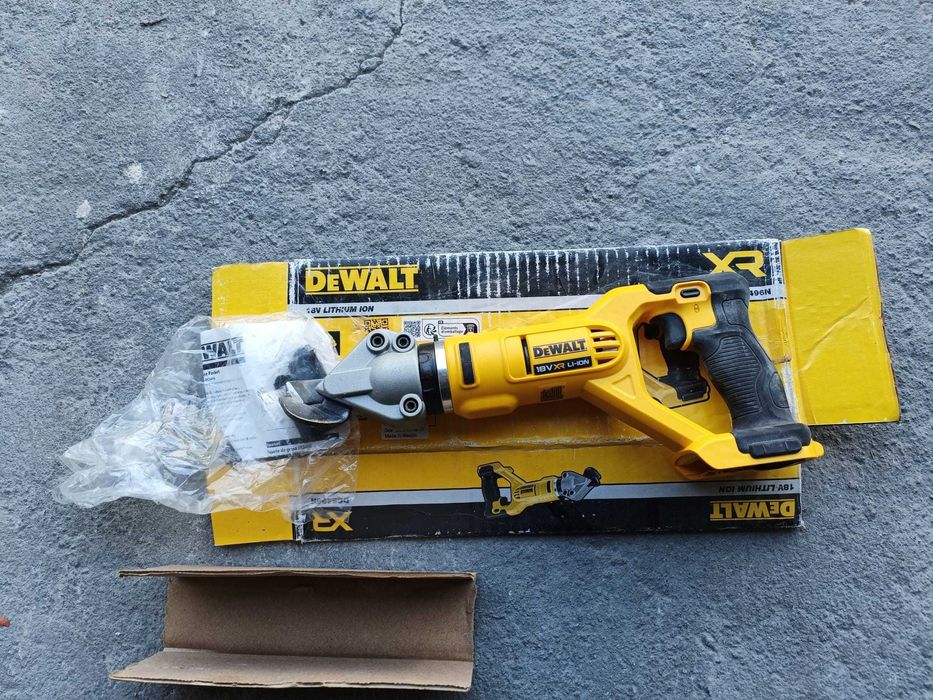 Tesoura corte chapa dewalt