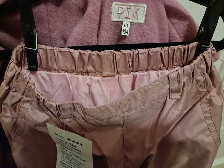 Okazja. Nowa cena. Kombinezon dwuczęściowy Wójcik na 104/110