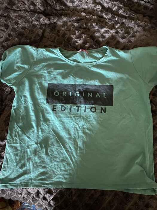 Пакет речей: 3 футболки без дефектів, сорочка з дефектом, білий боді