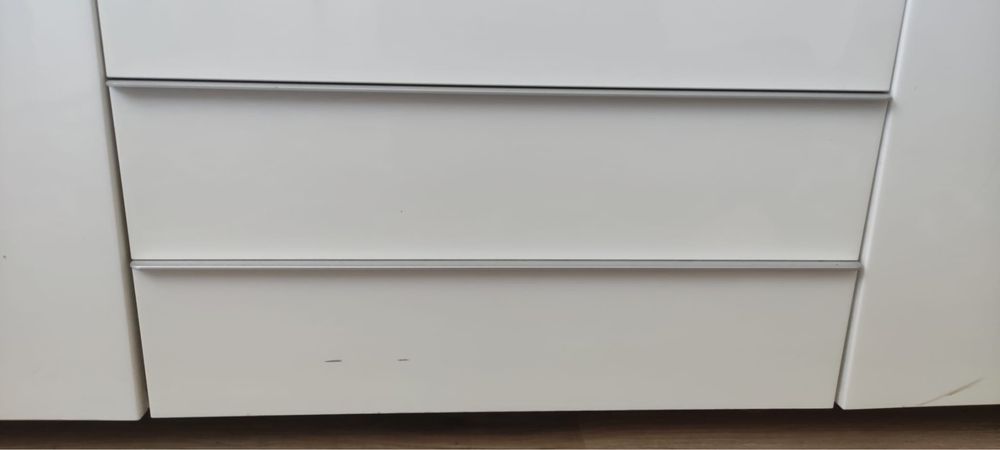 Móvel TV IKEA BESTÅ BURS – Excelente Estado com Pequenas Marcas de Uso