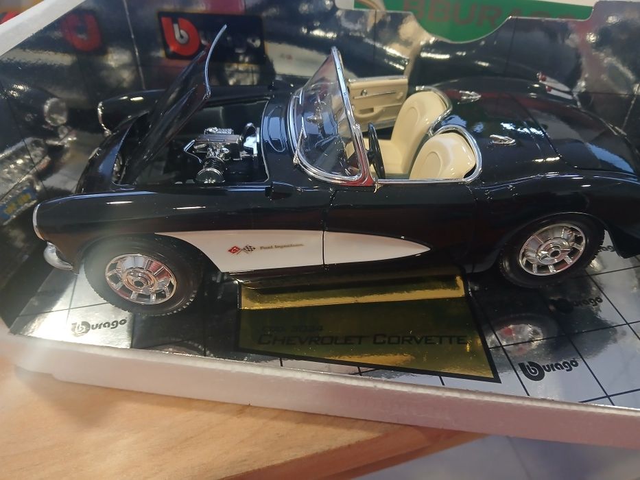 Corvette  1957 escala 1.18