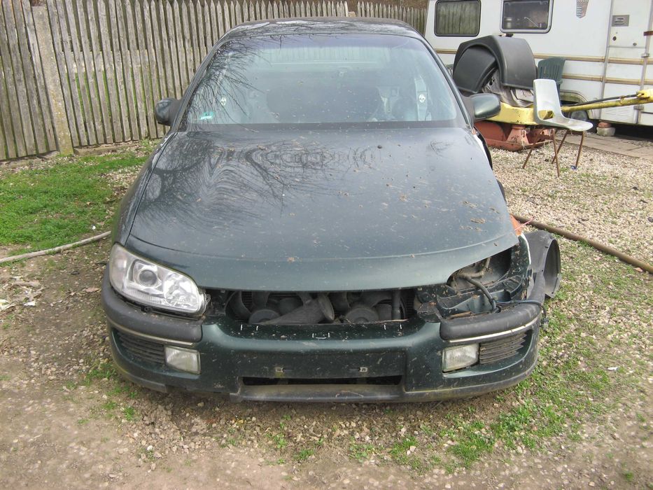 Opel omega b sedan benzyna 2.5 na czesci