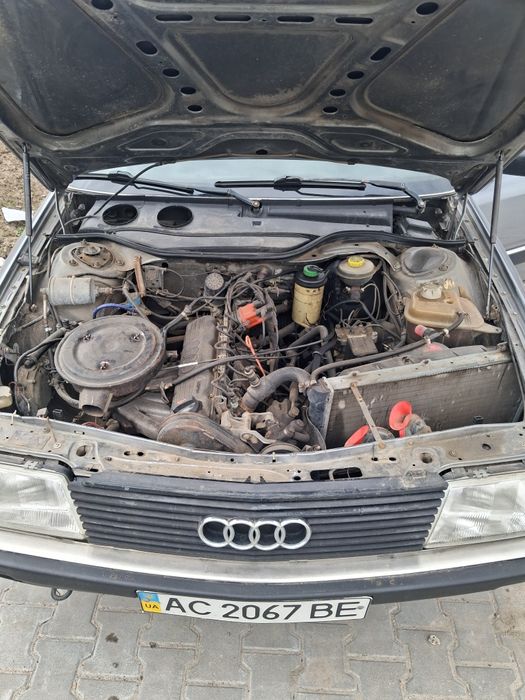 Ауді 100 , 2.3 ,