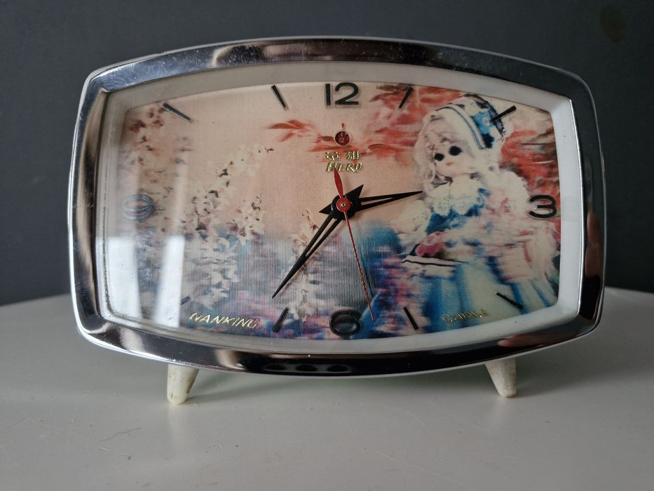 WI. Budzik chiński Nanking hero