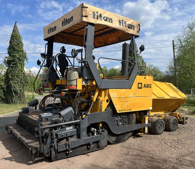 Rozściełacz asfaltu ABG TITAN 455