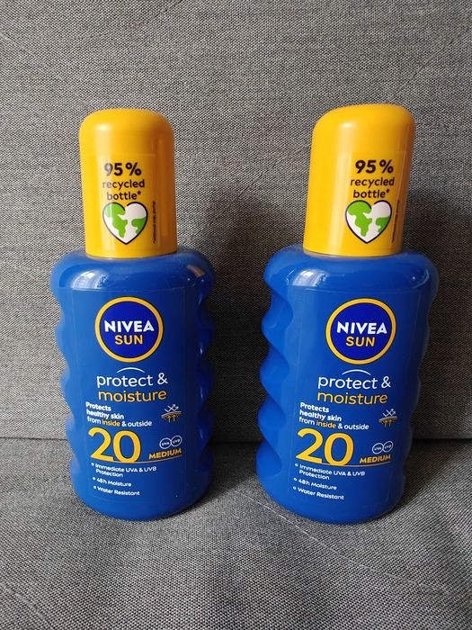 Nivea Sun Protect & Moisture balsam spray do opalania SPF 20, 200 ml