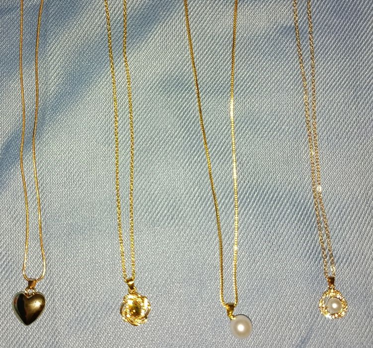 Біжутерія, підвіски, кулони