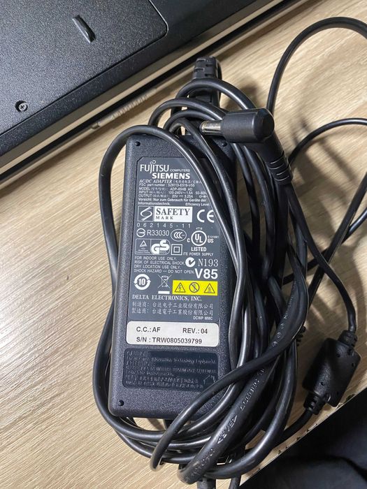 Laptop Fujitsu-Siemens Amilo Pi2512 Intel Pentium