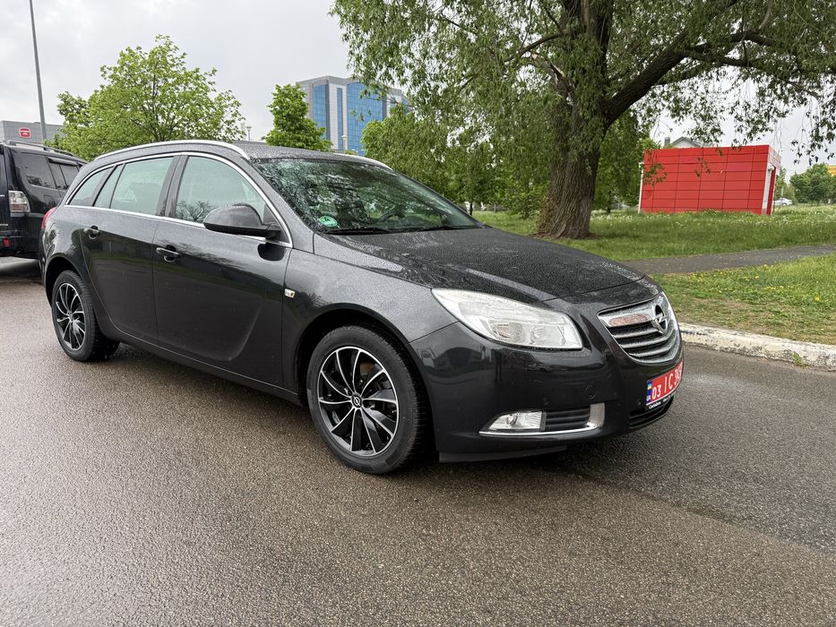 Opel Insignia з Німеччини Розмитнена