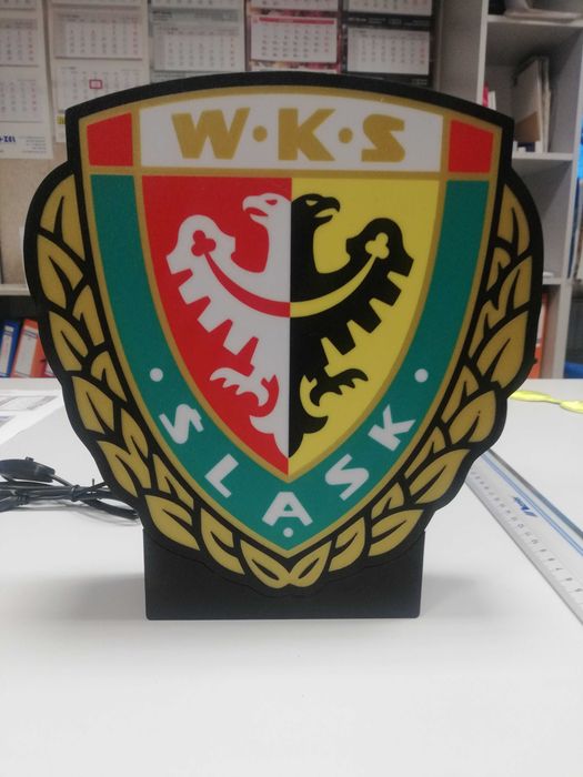 Herb klubu WKS Śląsk Wrocław. Lampka led na biurko.