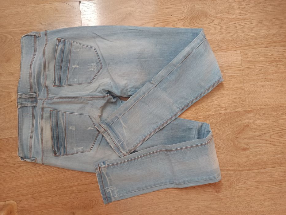 Spodnie damskie jasny jeans bershka M 38
