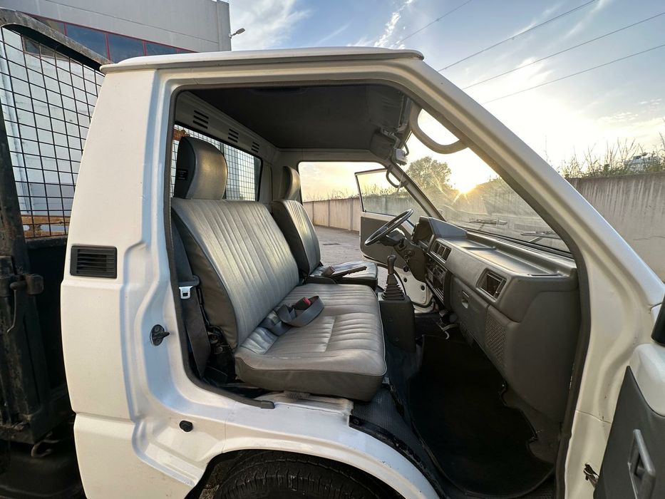 Mitsubishi L300 2000