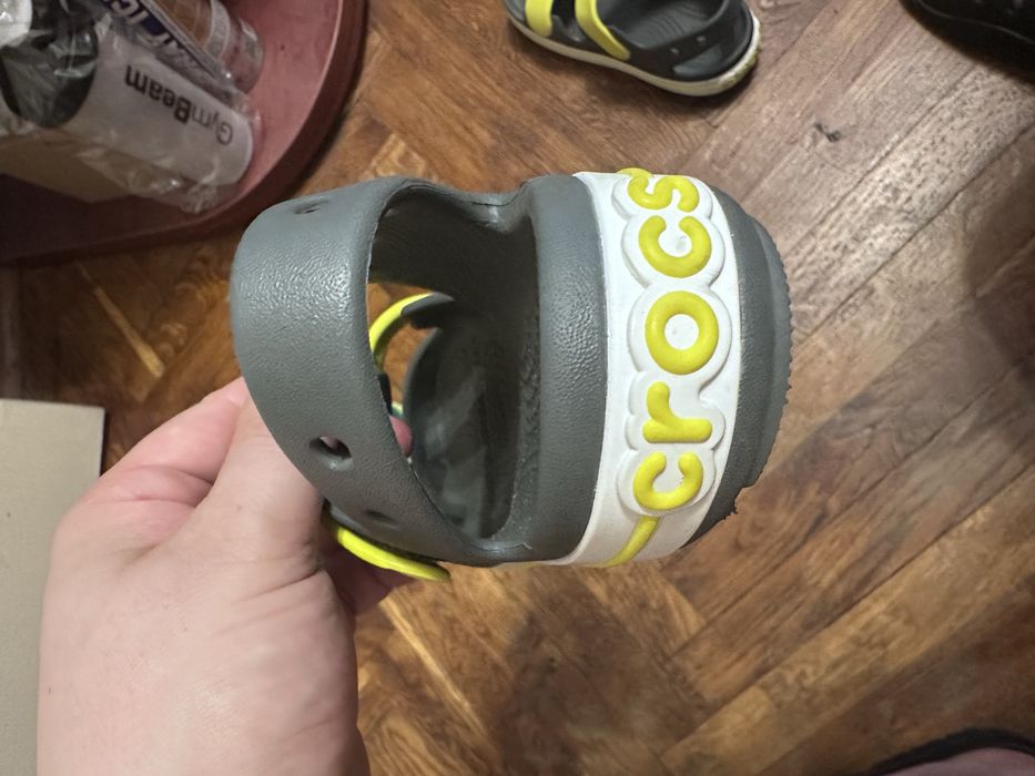 Дитячі сандаліки Crocs