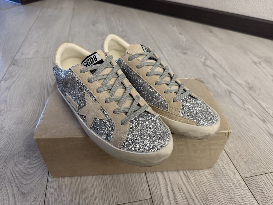 жіночі кеди Golden Goose Super-Star у ефектному виконанні Silver — zdjęcie 3