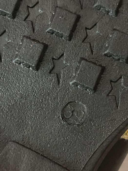Sportowe buty damskie