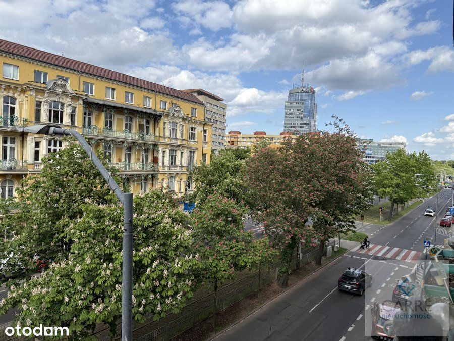 Przestronne mieszkanie 4 pokojowe w Centrum