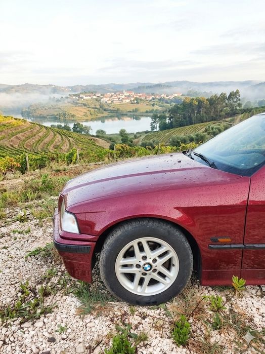 Vendo BMW e36 325 tds