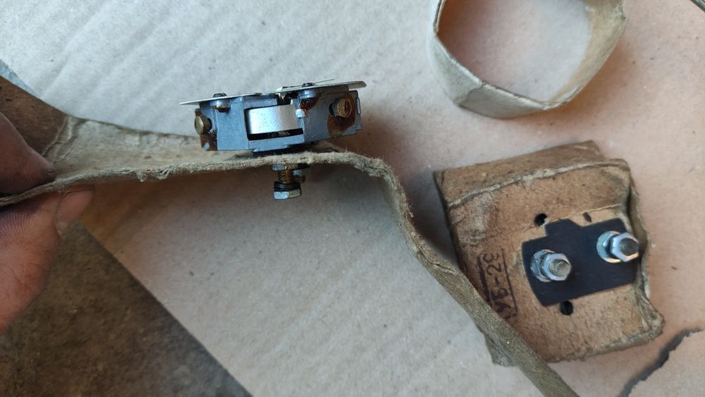 Указатель уровня бензина УБ-29 на Газ 21