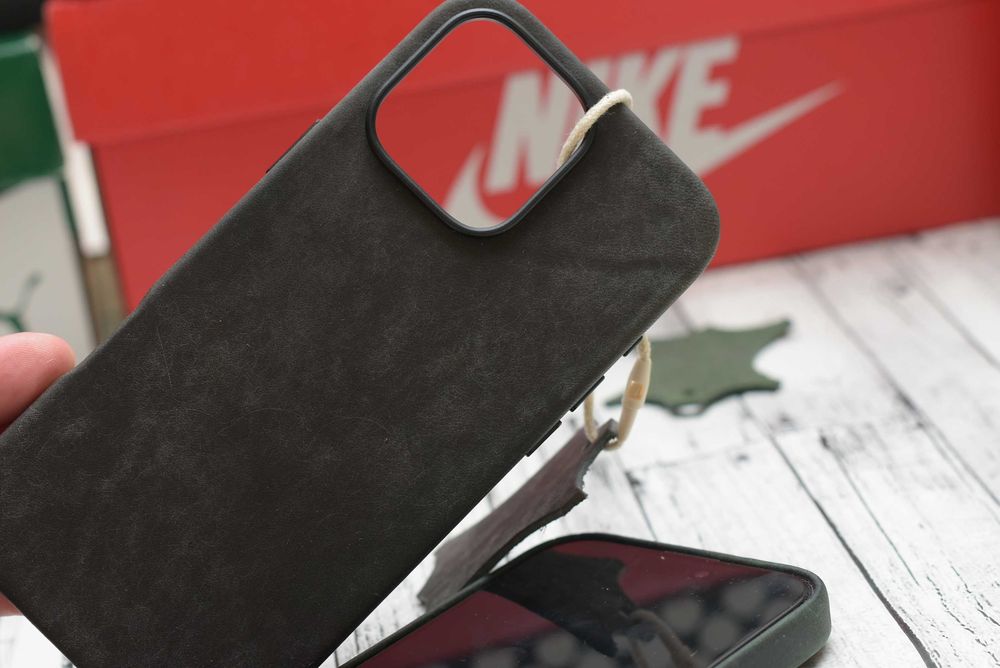 Премиум чехол кожаный чохол iphone 16 pro max Magsafe