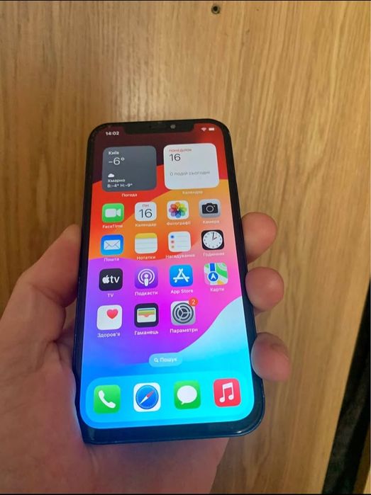 iPhone 12 Б/у в хорошому стані