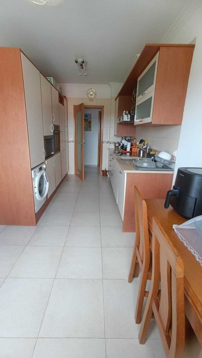 T3 em 2º Andar na Charneca de Caparica