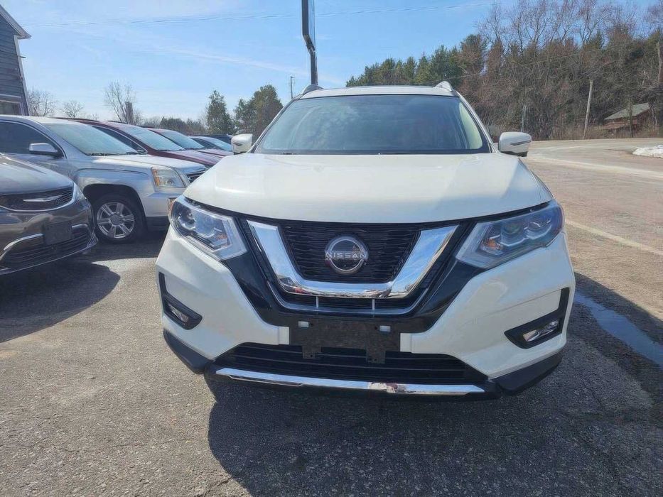 Nissan Rogue SL      2017