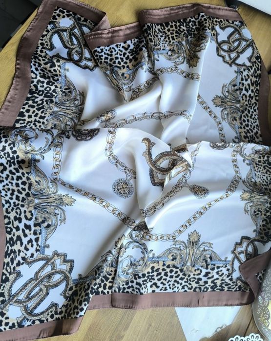 Nowa z jedwabiu jedwab Apaszka chusta 70 x 70