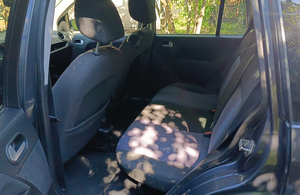 Автомобиль Ford Fusion 2008 1.4 tdci