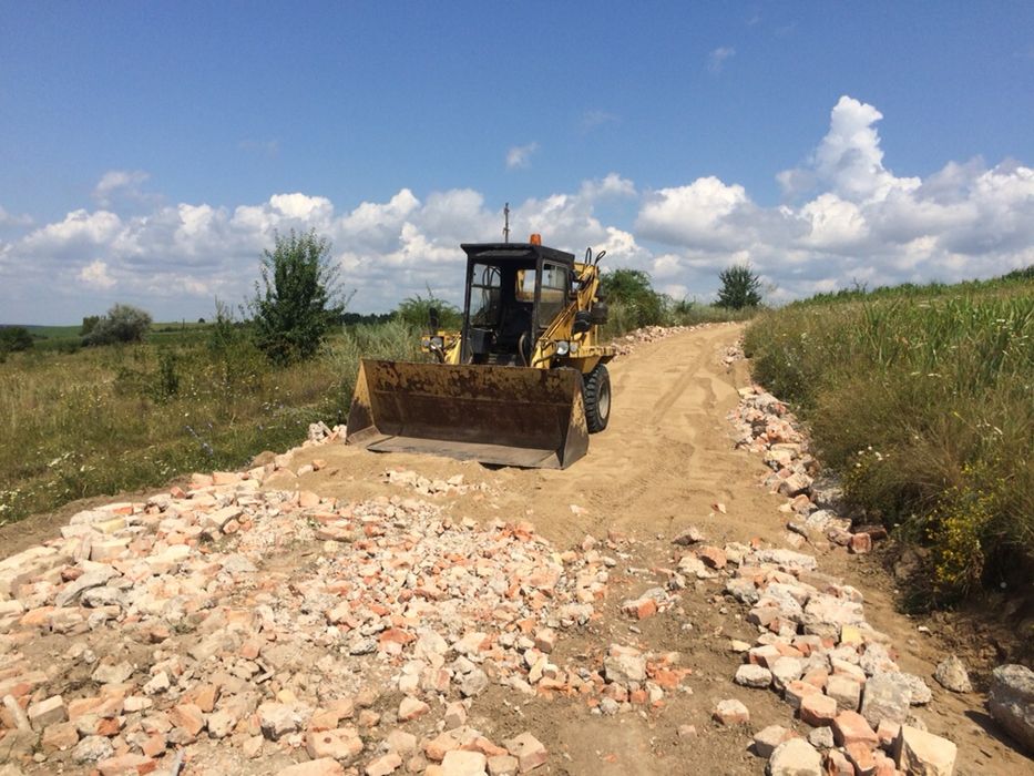 Погрузчик Бобкет Бобкат минипогрухчик ямобур