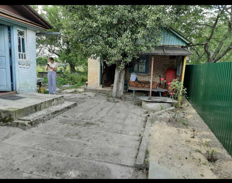 Здається будинок в с. Євминка  біля річки Десна
