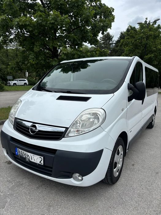 Opel Vivaro Opel Vivaro L2H1 2.0 CDTI 115KM * 9-OSOBOWY * NAWIEWY