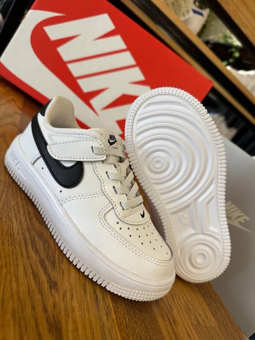 Дитячі Кросівки Nike Air Force 1 Low Easyon (PS) (FN0237-101)