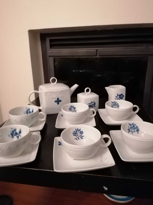 Vista Alegre Tea Set