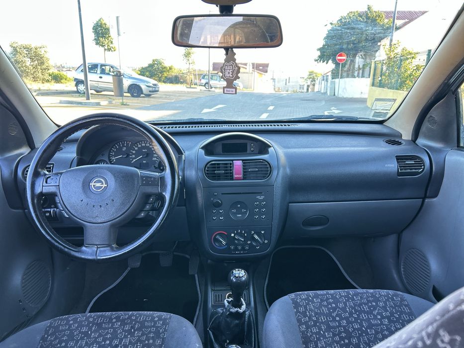 Opel Corsa 1.2 Elegance 2001 AC