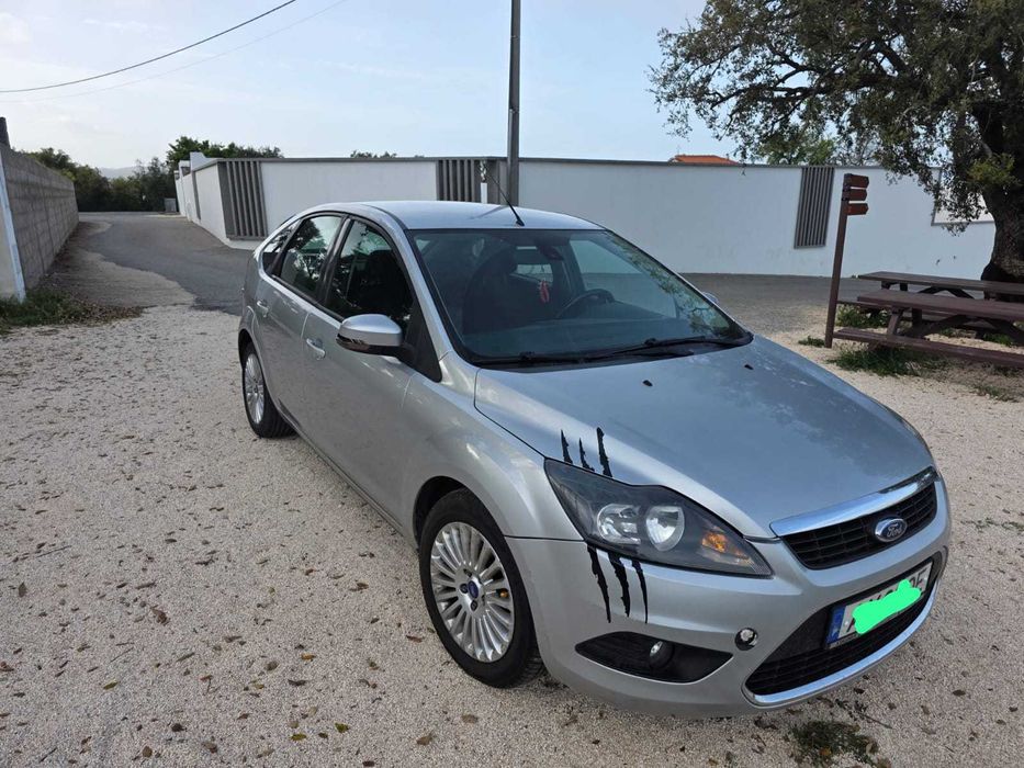 Ford focus 2011 vende/troca