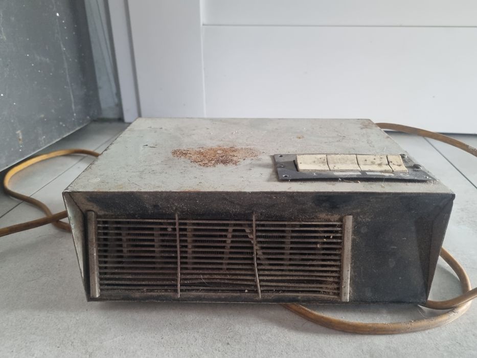 PRL farelka grzejnik sprawny