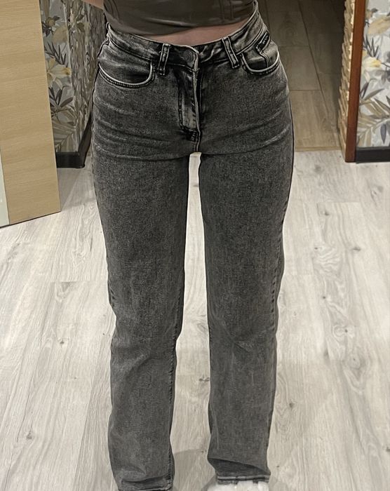 Джинси прямі сірі