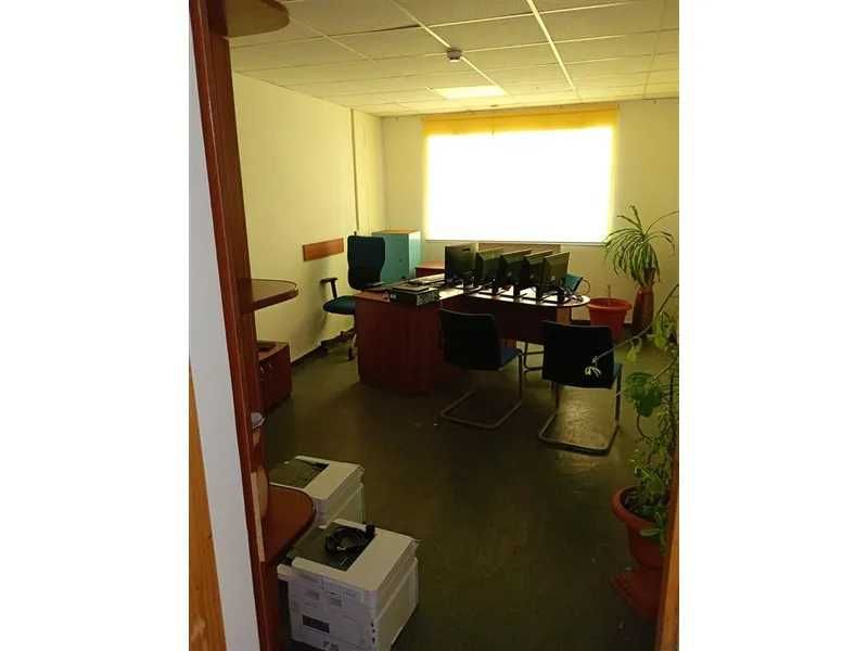 Фасадне нежитлове приміщення, 166,1 кв. м, вул. Булаєнка, 11/1