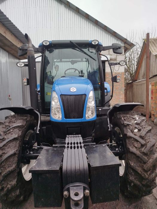 Трактор New Holland T6020