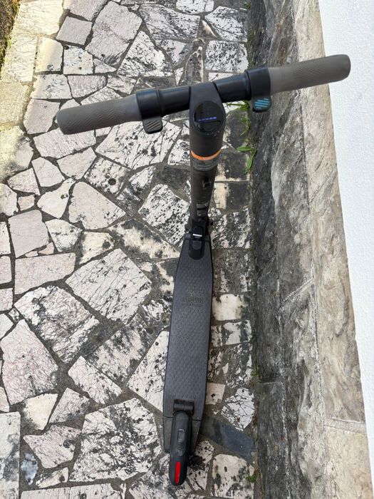 Trotinete elétrica Ninebot Segway ES2