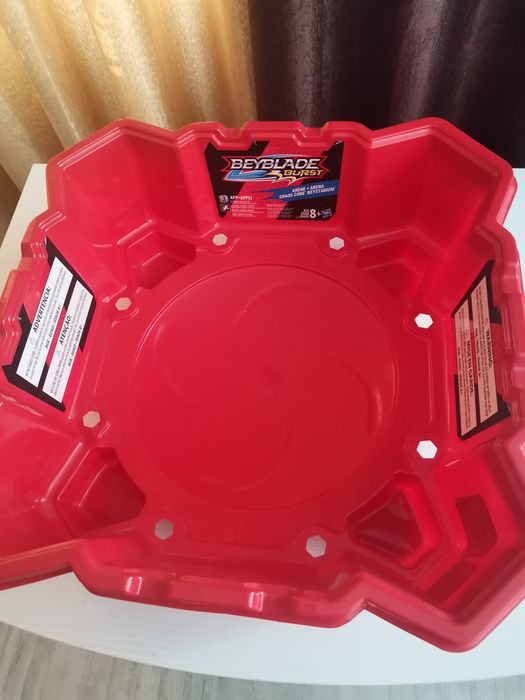 Арена для бейблейдів Hasbro