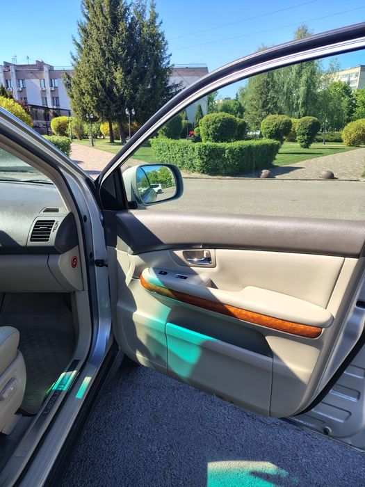 Продам Лексус 330