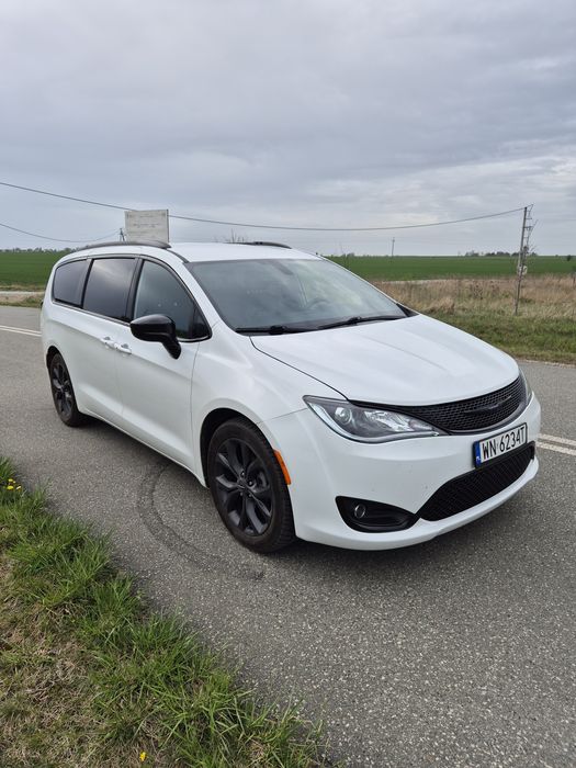 Pacifica  model S osoba prywatna