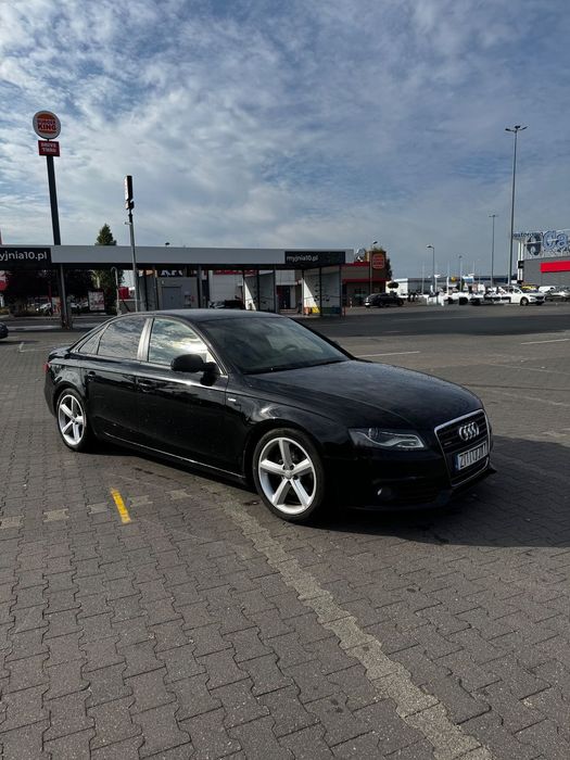 Audi A4 Limousine Audi A4 B8 2.0 s-line quattro