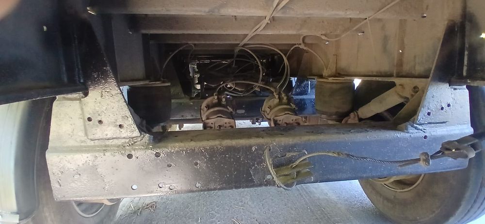 Продам грузовик рено в комплекте с полуприцепом,в отличном состоянии.