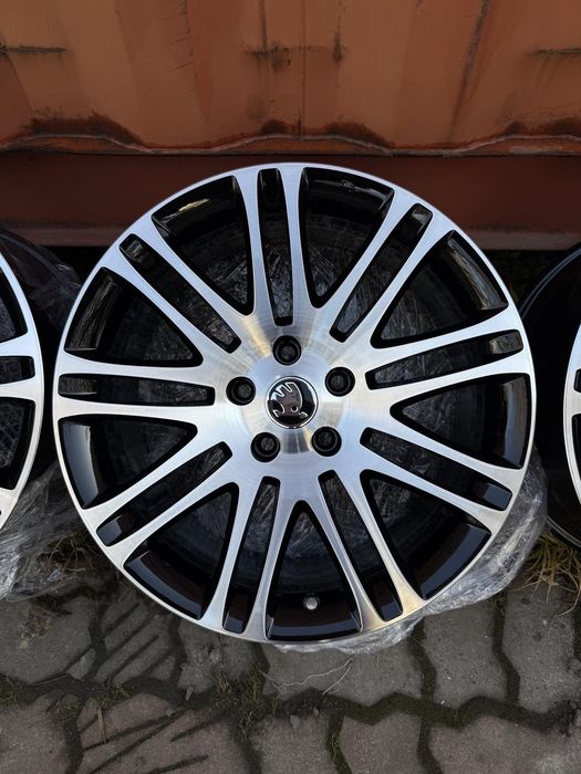 Диски литі Шкода Luxon 5/112r18 як нові!!