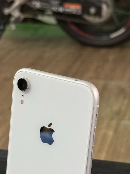 iPhone XR 64 GB Trade in